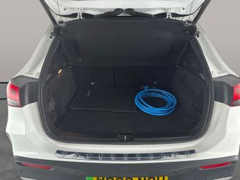 Mercedes-Benz EQA EQA 350 66.5kWh AMG Line (Premium) 4MATIC (292 ps) - ADAPTIVE LI