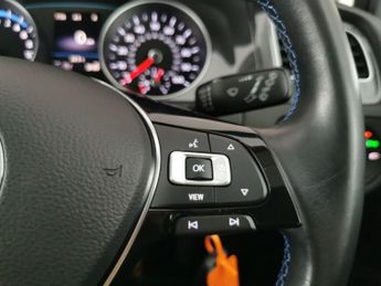 Volkswagen E-golf 35.8kWh e-Golf (136 ps) - LED - BLUETOOTH - PARK SENSORS