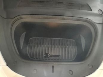 Tesla Model Y SUV RWD (346 ps) KEYLESS ENTRY - REV CAM - LED LIGHTS - NAV