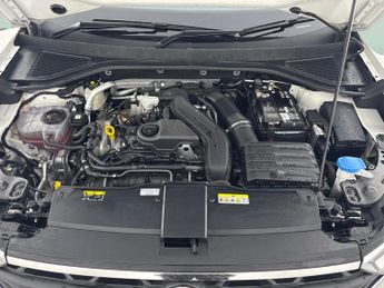 Volkswagen T-Roc 1.5 TSI Life DSG (150 ps) - ACTIVE LANE ASSIST - PARK ASSIST - L