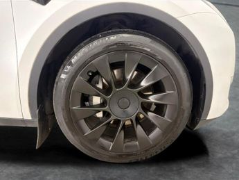 Tesla Model Y (Dual Motor) Long Range 4WDE (384 bhp) - HEATED STEERING