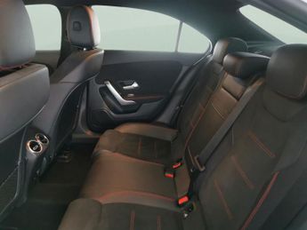 Mercedes-Benz A Class 1.3 A250e 15.6kWh AMG Line (Premium) Plug-in 8G-DCT (218 ps) - S