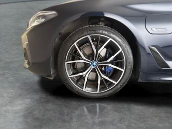 BMW 5 Series 2.0 530e 12kWh M Sport Plug-in Steptronic (292 ps) - SUN PROTECT