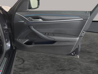 BMW 5 Series 2.0 530e 12kWh M Sport Plug-in Steptronic (292 ps) - SUN PROTECT