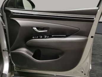 Hyundai Tucson 1.6 h T-GDi SE Connect (230 ps) - CRUISE - 17IN ALLOYS - CLIMATE