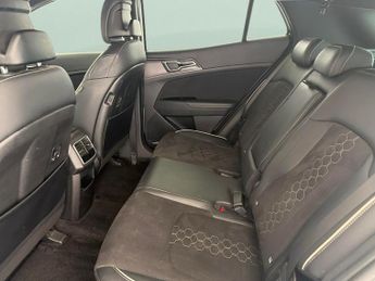 Kia Sportage 1.6 T-GDi 13.8kWh GT-Line Plug-in AWD (261 bhp) - LANE DEPARTURE