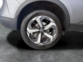 Nissan Qashqai 1.3 DIG-T MHEV N-Connecta XTRON (158 ps) - INTELLIGENT LANE INTE