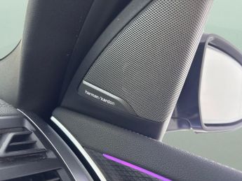 BMW iX3 80kWh M Sport Pro (286 ps) - HUD - BMW LASERLIGHTS - ADAPT CRUIS