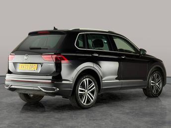 Volkswagen Tiguan 1.4 TSI 13kWh Elegance Plug-in DSG (245 ps) - REVERSE CAM - HEAT