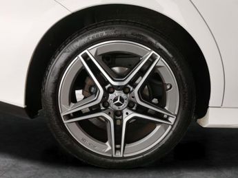 Mercedes-Benz CLA 1.3 CLA180 AMG Line (Premium 2) Coupe 7G-DCT (136 ps) - LED - NA
