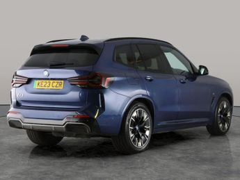 BMW iX3 80kWh M Sport Pro (286 ps) - HUD - BMW LASERLIGHTS - ADAPT CRUIS