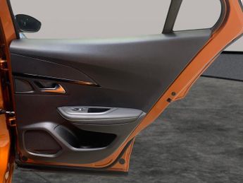 Peugeot E-2008 50kWh GT (7kW Charger) (136 ps) - BLIND SPOT ASSIST - LANE DEPAR