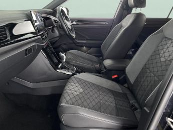 Volkswagen T-Roc 1.5 TSI R-Line DSG (150 ps) - PARK ASSIST - NAV - HEATED SEATS