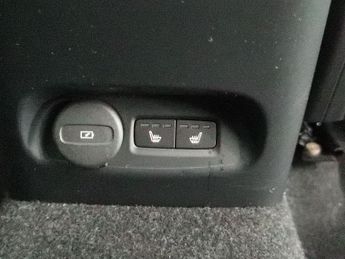 Volvo XC40 Recharge Twin 82kWh Ultimate AWD (408 ps) - CARPLAY - HK AUDIO