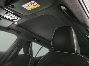 Volvo XC40 Recharge Twin 82kWh Ultimate AWD (408 ps) - CARPLAY - HK AUDIO