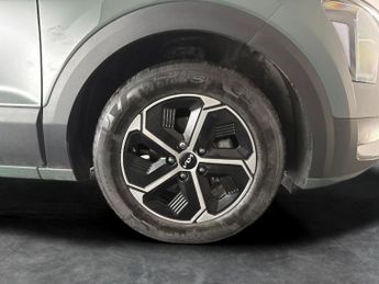 Kia Niro 1.6h GDi 2 DCT (139 bhp) - BLUETOOTH - CRUISE - AIR CON
