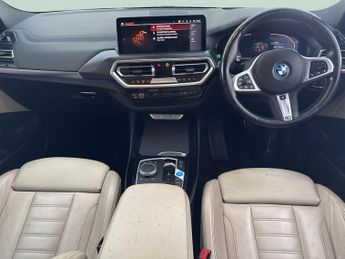 BMW iX3 80kWh M Sport Pro (286 ps) - HUD - BMW LASERLIGHTS - ADAPT CRUIS