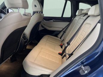 BMW iX3 80kWh M Sport Pro (286 ps) - HUD - BMW LASERLIGHTS - ADAPT CRUIS