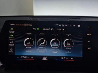 BMW iX1 30 66.5kWh xLine xDrive (11kW Charger) (313 ps) - COMFORT SEATS