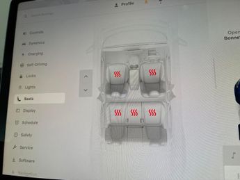 Tesla Model Y SUV RWD (346 ps) - HEATED STEERING - WIFI - BLIND SPOT ASSIST