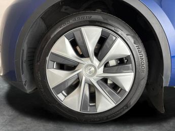 Tesla Model Y SUV RWD (346 ps) - HEATED STEERING - WIFI - BLIND SPOT ASSIST
