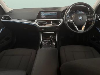 BMW 3 Series 2.0 330e 12kWh SE Pro Plug-in (292 ps) - PERFORMANCE CONTROL