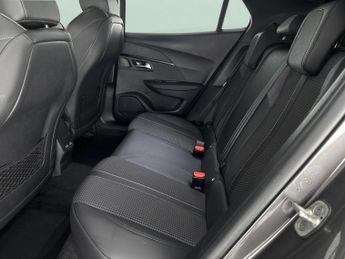 Peugeot 2008 1.2 PureTech GT EAT (130 ps) - BLACK ROOF RAILS - LED - REVERSE 
