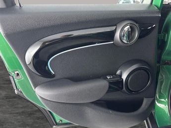 Mini Hatch 2.0 Cooper S Classic Steptronic (178 ps) - CARPLAY - DRIVING ASS