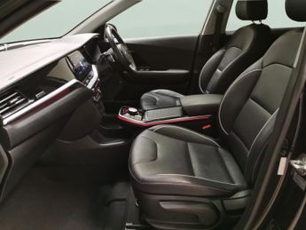 Kia Niro 64kWh 4+ (201 bhp) - NAV - HEATED STEERING - BLIND SPOT ASSIST