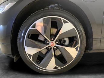 Jaguar I-PACE 400 90kWh HSE Black 4WD (400 ps) - AIR SUSPENSION - HEATED SEATS