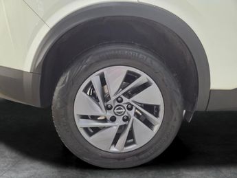 Nissan Qashqai 1.3 DIG-T MHEV Acenta Premium XTRON (158 ps) - LANE DEPARTURE  -