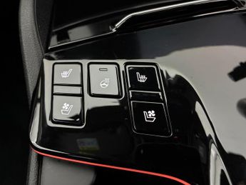 Kia Sportage 1.6 T-GDi 13.8kWh GT-Line S Plug-in AWD (261 bhp) - HEATED SEATS