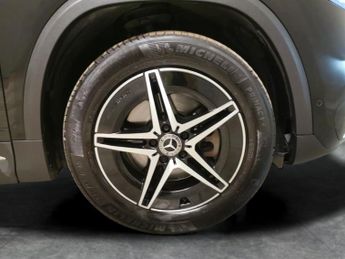 Mercedes-Benz EQA EQA 300 66.5kWh AMG Line 4MATIC (228 ps) - HEATED LEATHER - MIRR