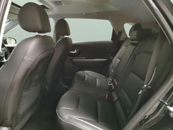 Kia Niro 64kWh 4+ (201 bhp) - NAV - HEATED STEERING - BLIND SPOT ASSIST