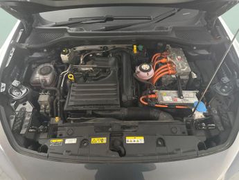 Cupra Formentor 1.4 eHybrid 12.8kWh VZ1 Plug-in DSG (245 ps) - LED - REVERSE CAM