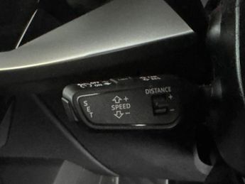 Audi A3 1.0 TFSI 30 S line S Tronic (110 ps) - LANE DEPART WARN