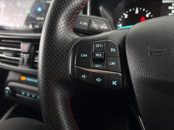 Ford Focus 1.5 EcoBlue ST-Line (115 ps) - PARK ASSIST - LED - NAV