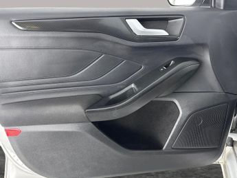 Ford Focus 1.5 EcoBlue ST-Line (115 ps) - PARK ASSIST - LED - NAV
