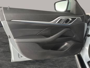 BMW i4 40 83.9kWh M Sport Gran Coupe eDrive (340 ps) - HEATED WHEEL - R