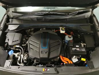 Kia Niro 64kWh 4+ (201 bhp) - NAV - HEATED STEERING - BLIND SPOT ASSIST
