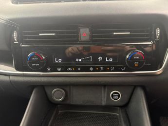 Nissan Qashqai 1.3 DIG-T MHEV N-Connecta XTRON (158 ps) - INTELLIGENT LANE INTE