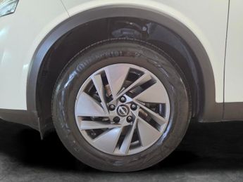 Nissan Qashqai 1.3 DIG-T MHEV Acenta Premium XTRON (158 ps) - LANE DEPARTURE  -