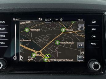 Skoda Karoq 1.5 TSI ACT SE Drive DSG (150 ps) - BLUETOOTH - CRUISE - CLIMATE