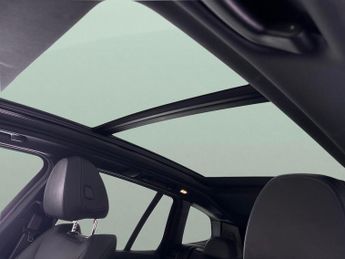BMW iX3 80kWh M Sport Pro (286 ps) - GESTURE CONTROL - HUD - ADAPT CRUIS