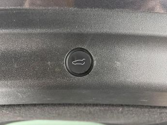 Tesla Model Y SUV RWD (346 ps) KEYLESS ENTRY - REV CAM - LED HEADLIGHTS