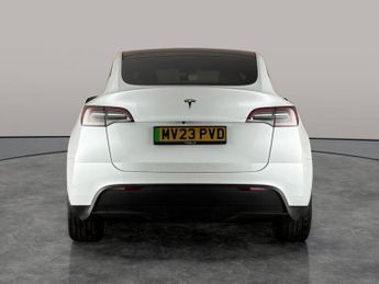 Tesla Model Y SUV RWD (346 ps) - HEATED STEERING - WIFI - BLIND SPOT ASSIST