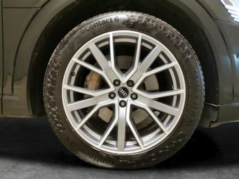 Audi e-tron 50 Black Edition quattro 71.2kWh (11kW Charger) (313 ps) - ADJUS