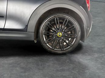 Mini Electric Hatch Cooper SE 32.6kWh Resolute Edition (184 ps) - 17IN ALLOYS - PAN 