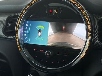 Mini Electric Hatch Cooper SE 32.6kWh Resolute Edition (184 ps) - 17IN ALLOYS - PAN 