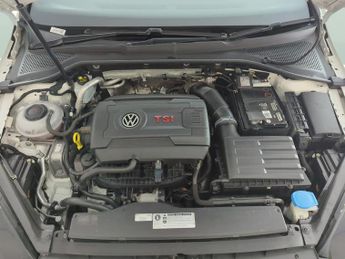 Volkswagen Golf 2.0 TSI GTI DSG (230 ps) REV CAM - APPLE CARPLAY - LED LIGHTS - 